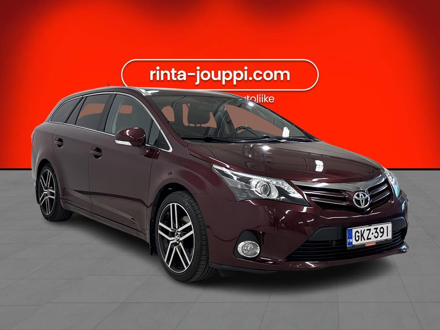 TOYOTA Avensis 2013