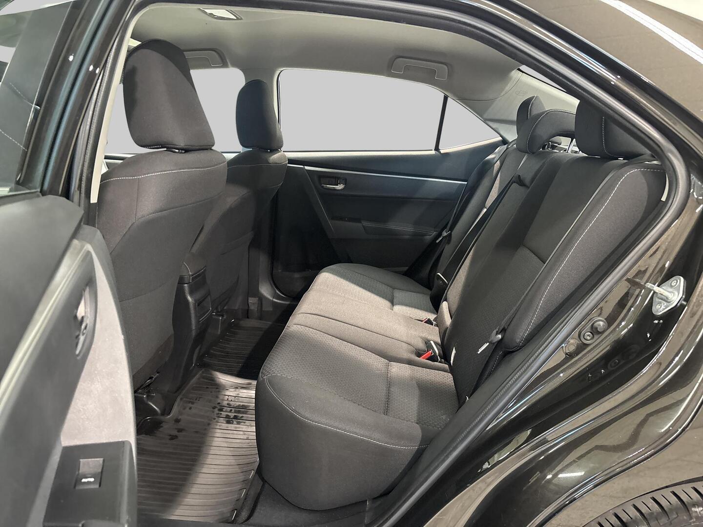 TOYOTA Corolla 2016