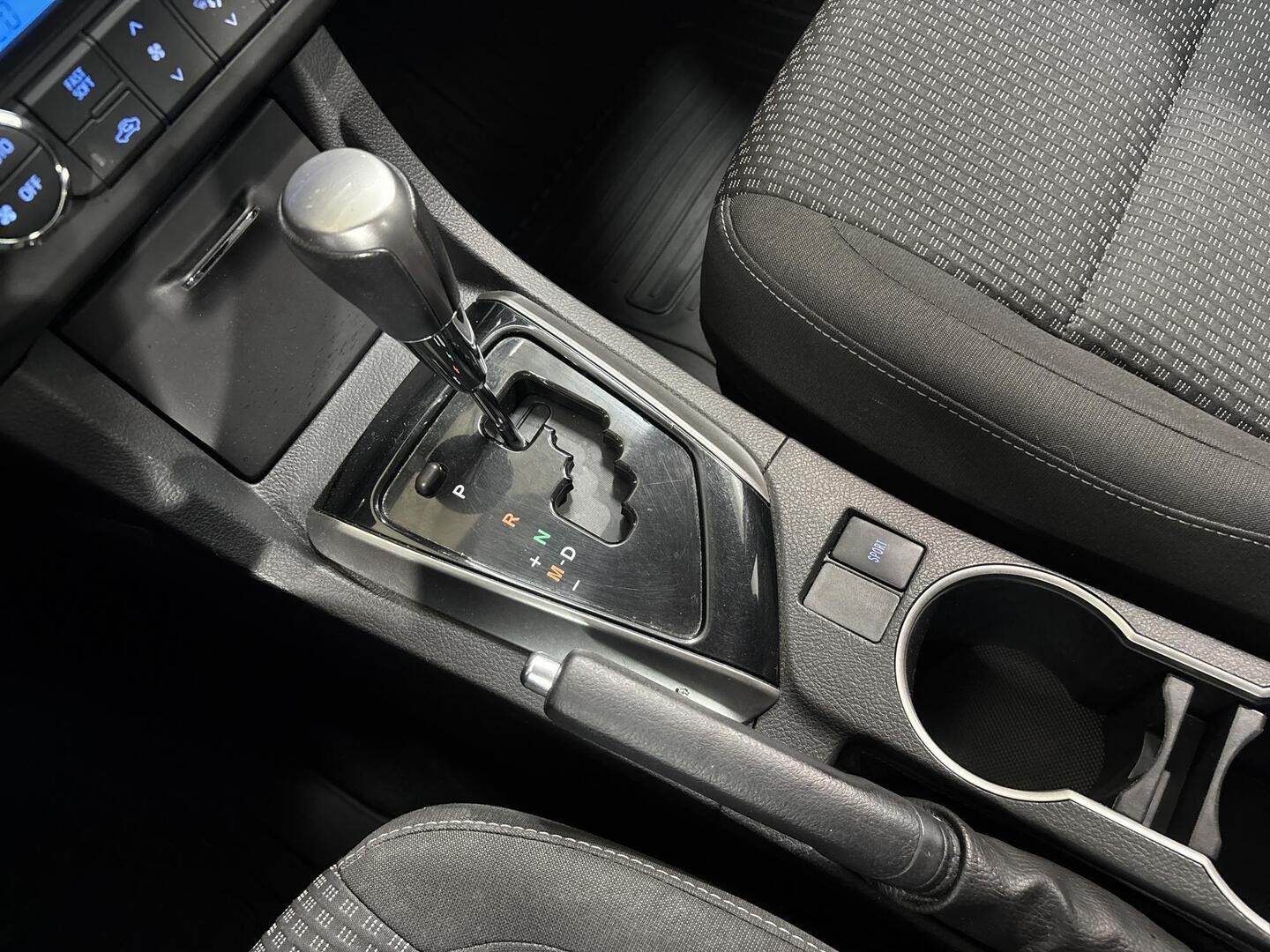 TOYOTA Corolla 2016