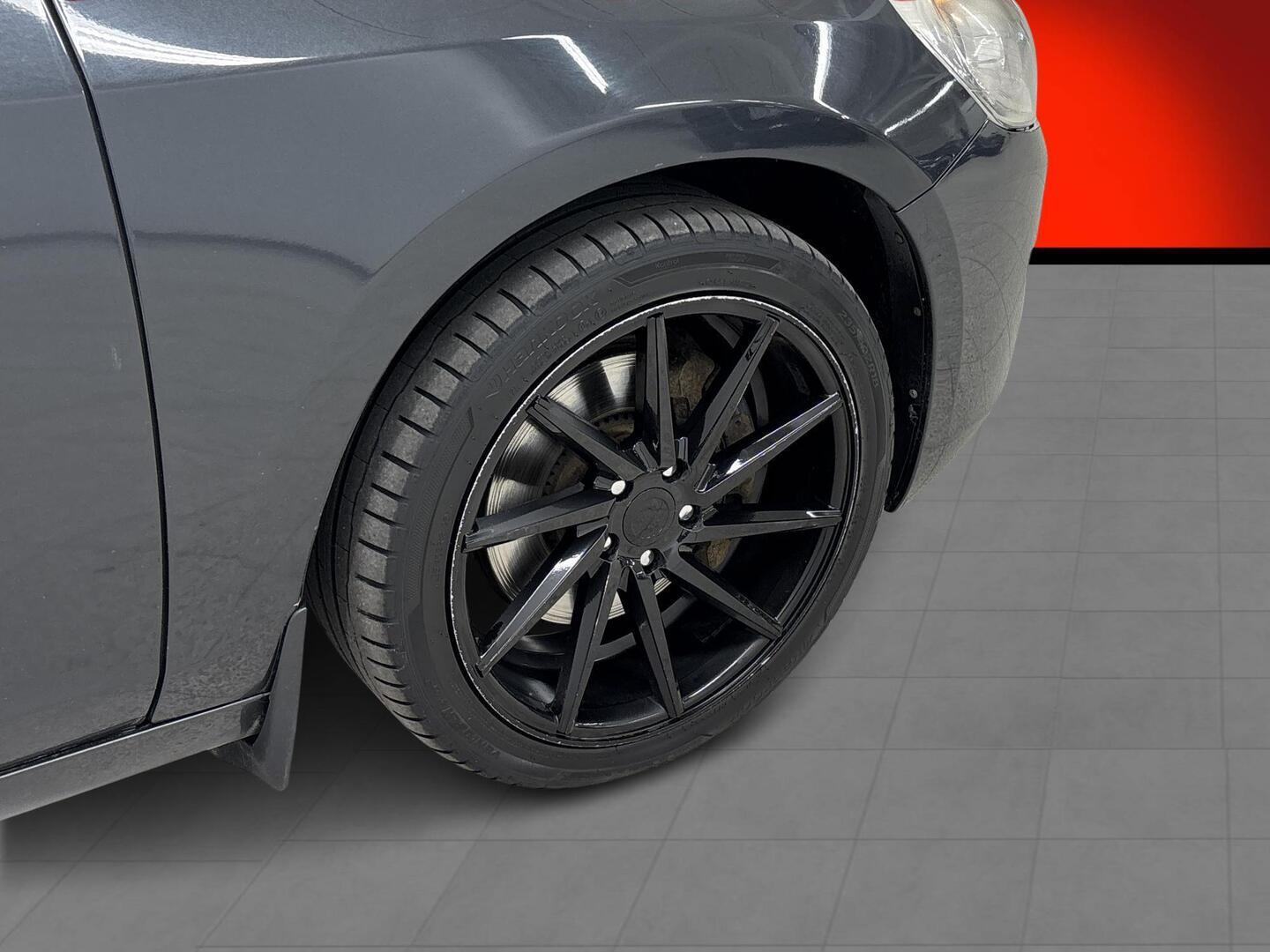 VOLVO V60 2012
