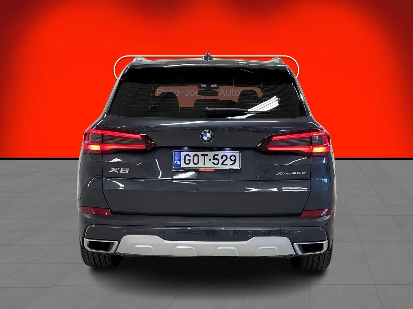 BMW X5 2021