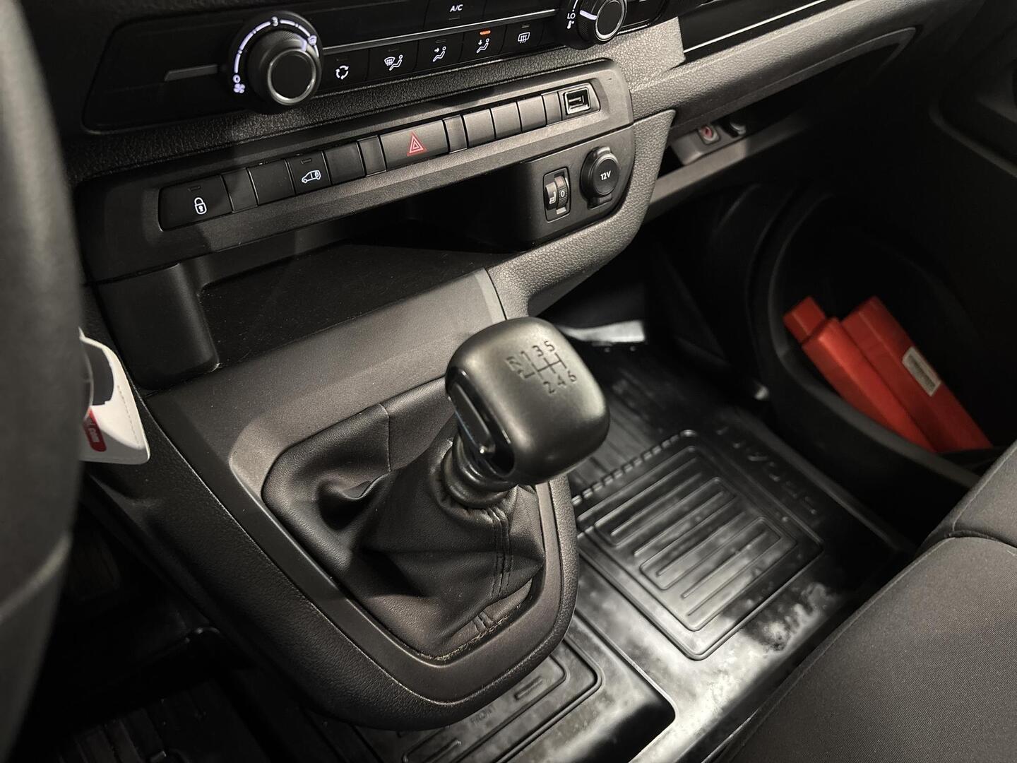 TOYOTA Proace 2023