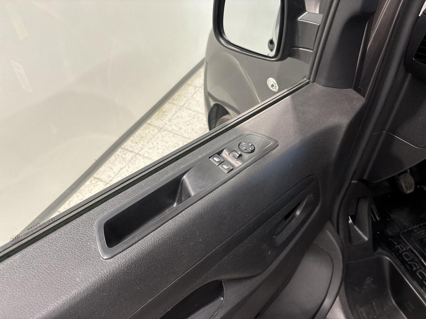 TOYOTA Proace 2023