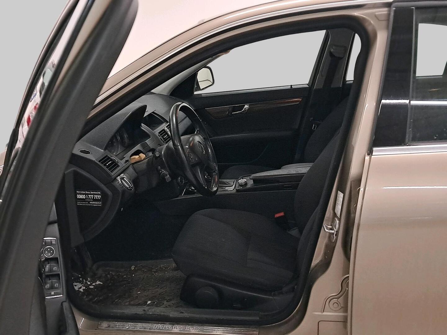 MERCEDES-BENZ C 2008