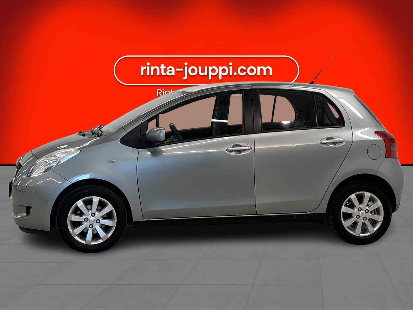 TOYOTA Yaris 2009