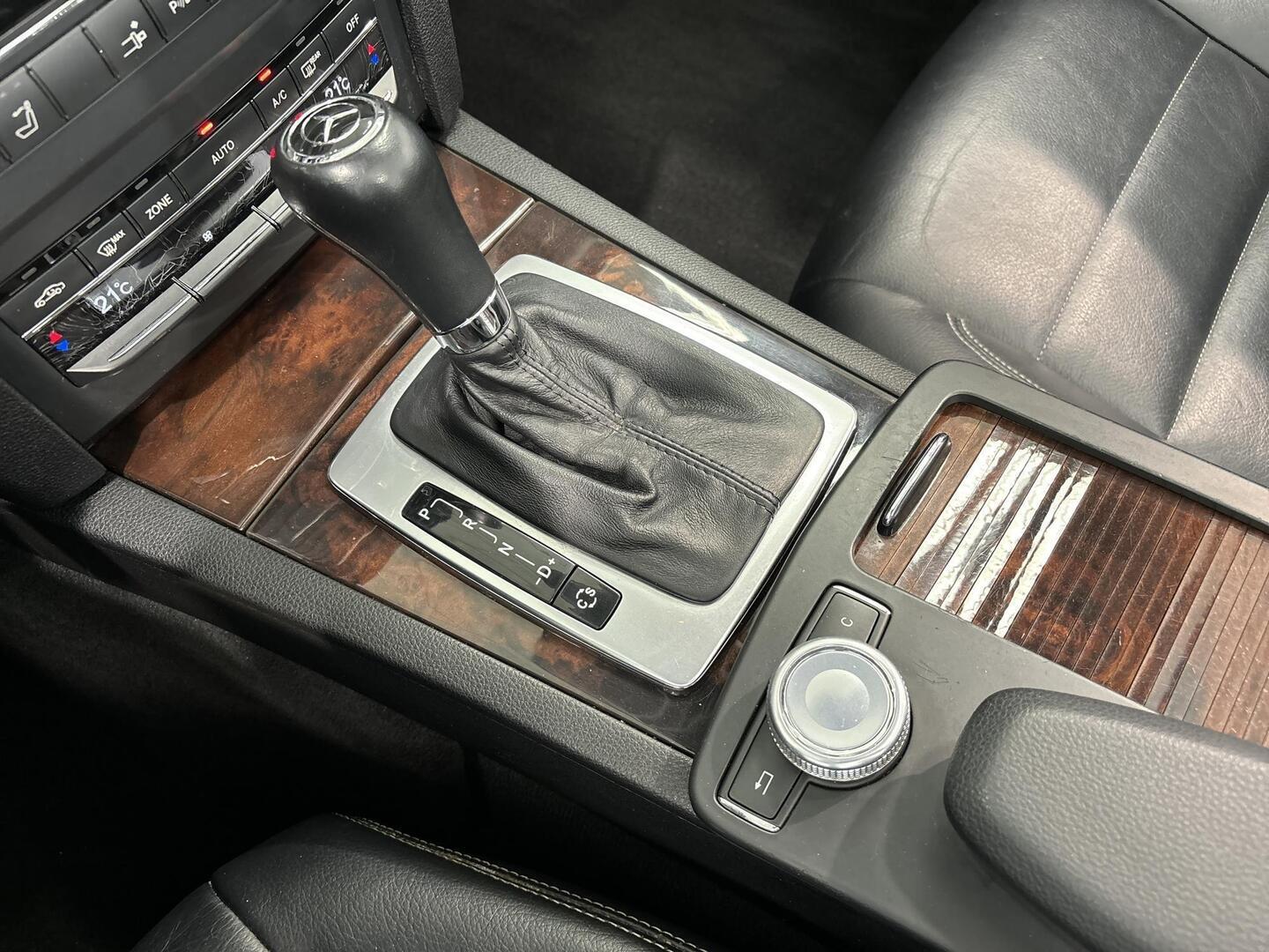 MERCEDES-BENZ E 2010