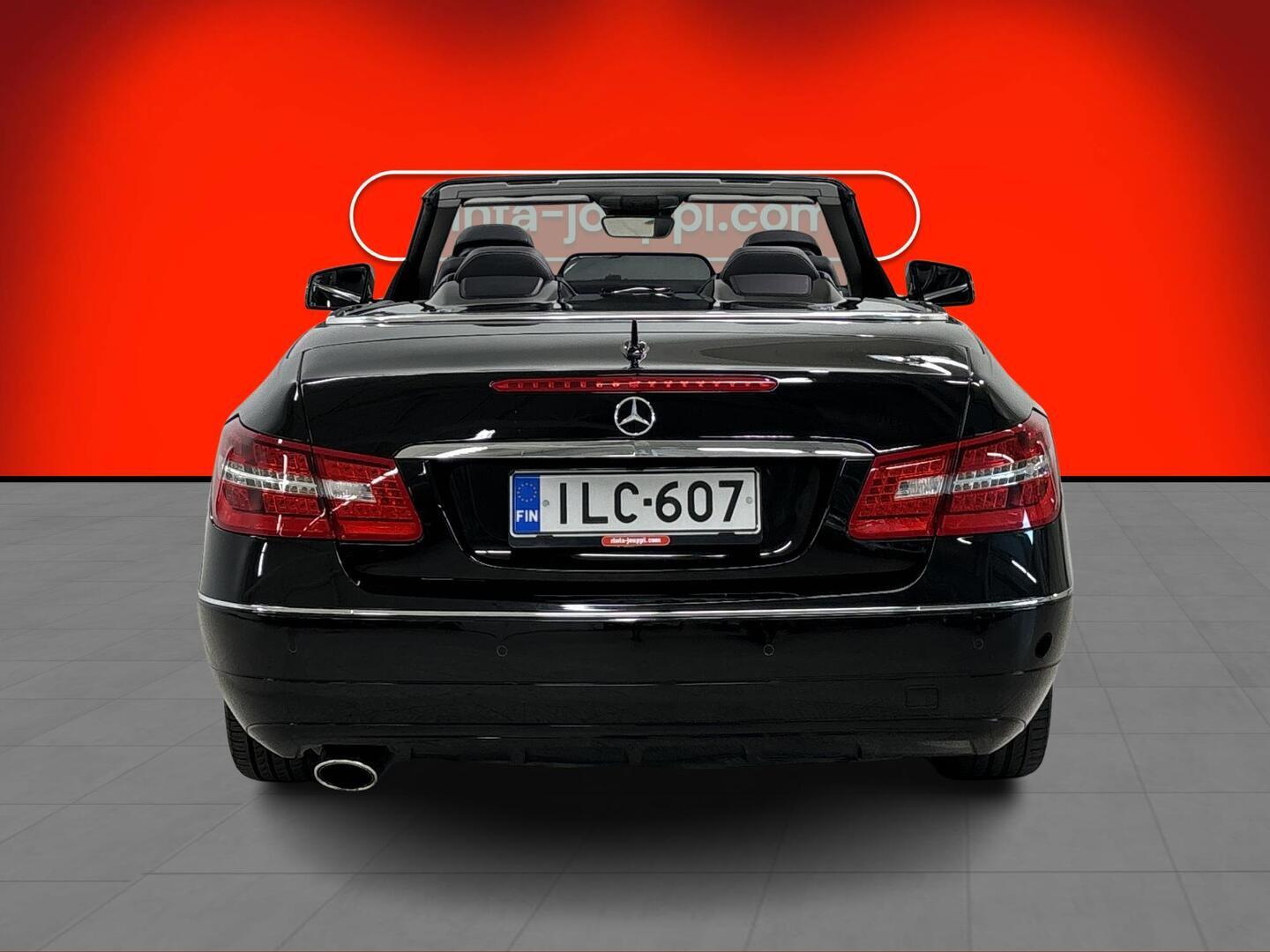 MERCEDES-BENZ E 2010