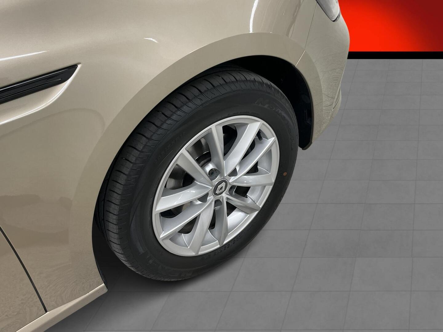 RENAULT Megane 2016