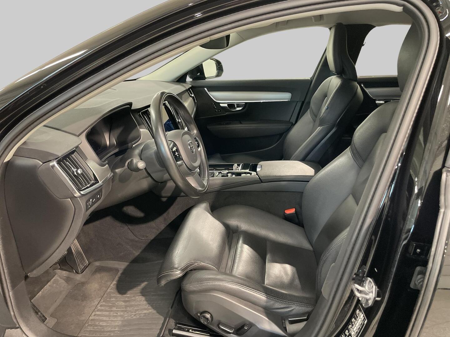 VOLVO S90 2021