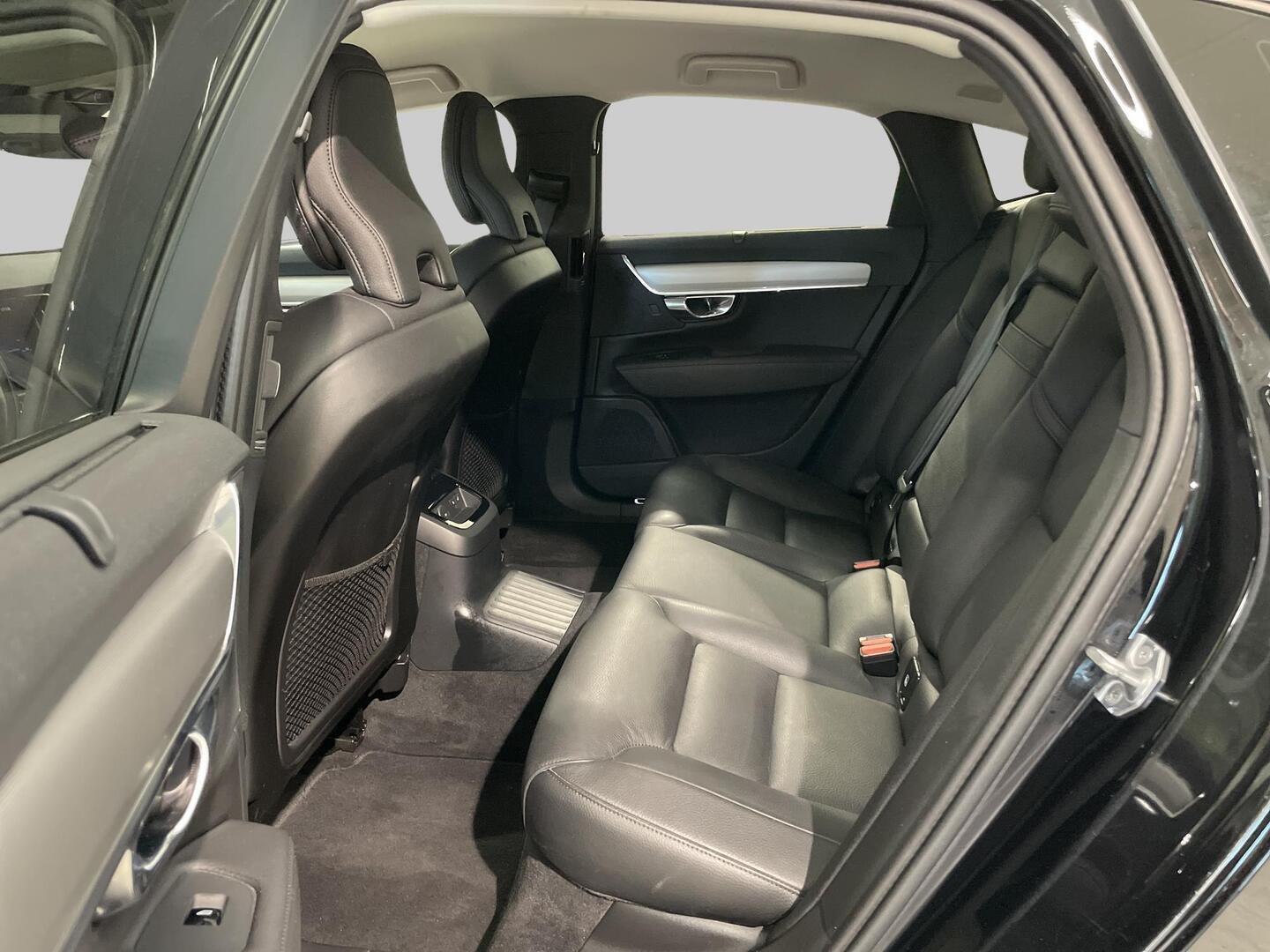 VOLVO S90 2021
