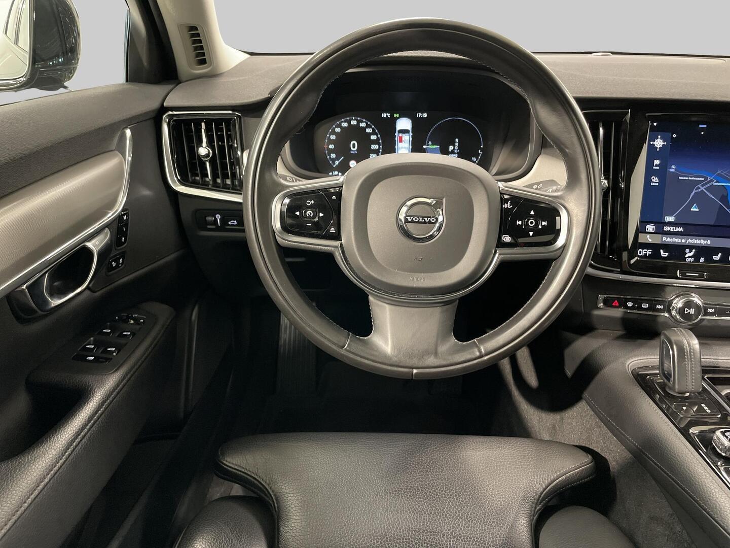 VOLVO S90 2021