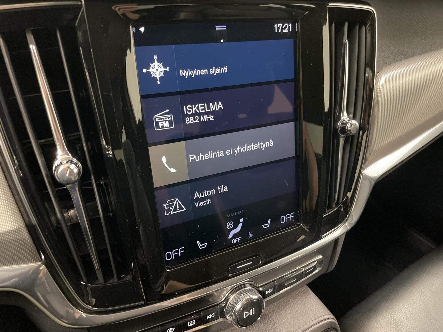 VOLVO S90 2021