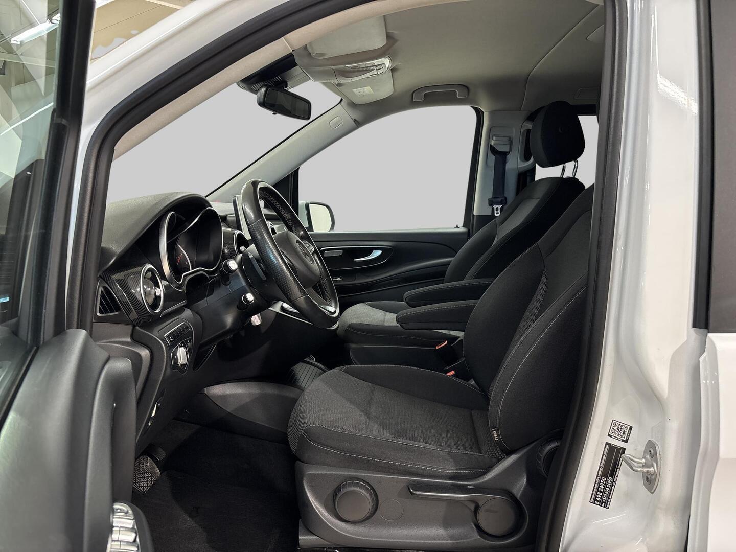 MERCEDES-BENZ V 2015