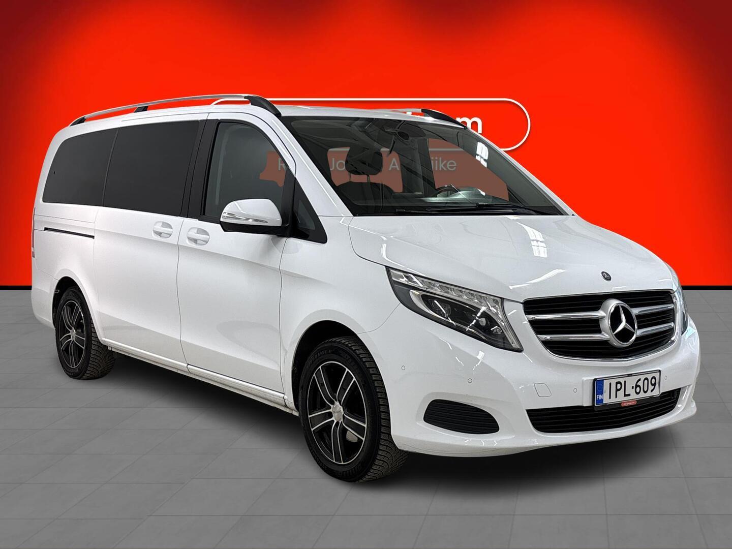 MERCEDES-BENZ V 2015