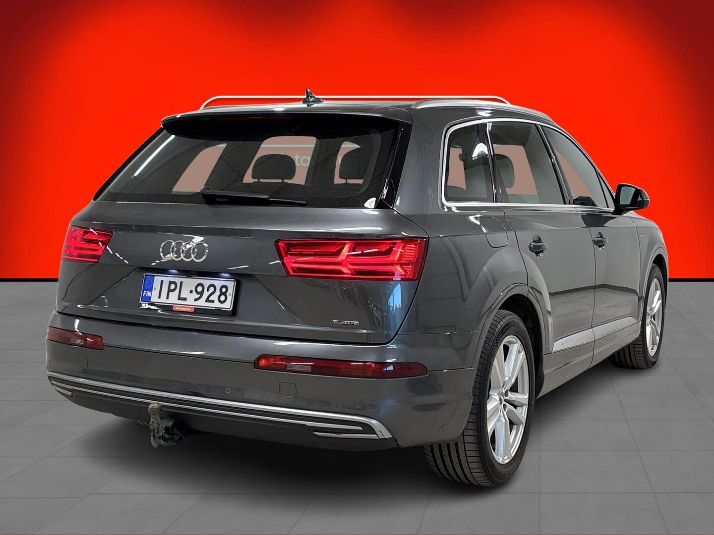 AUDI Q7 2017