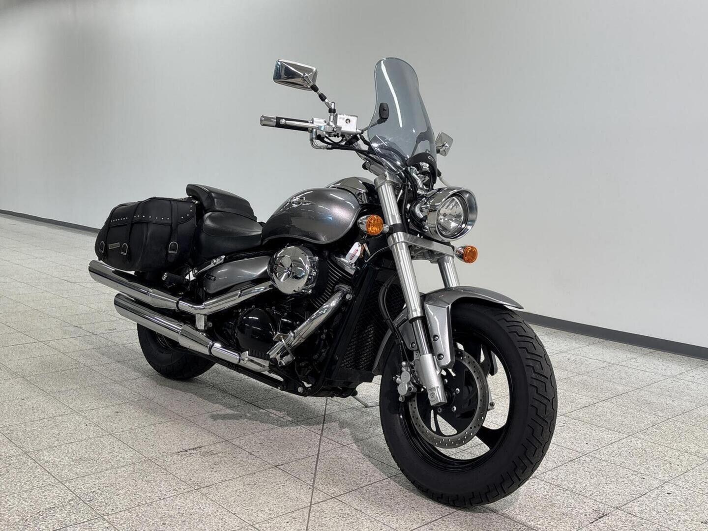 SUZUKI INTRUDER 2006