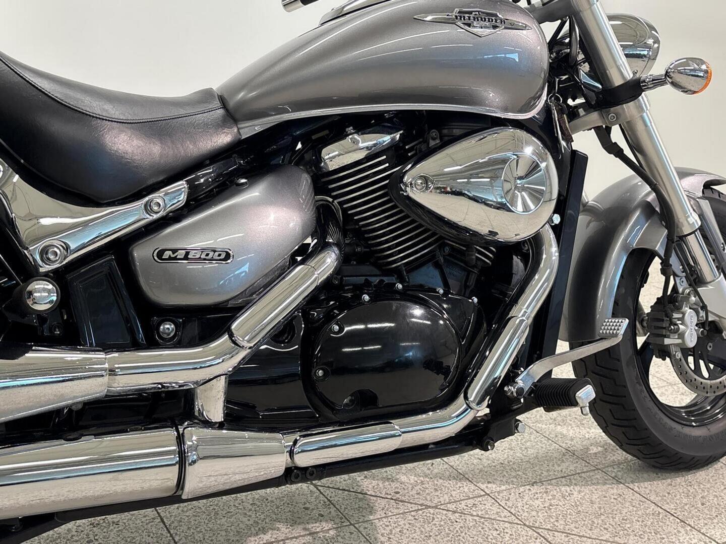 SUZUKI INTRUDER 2006