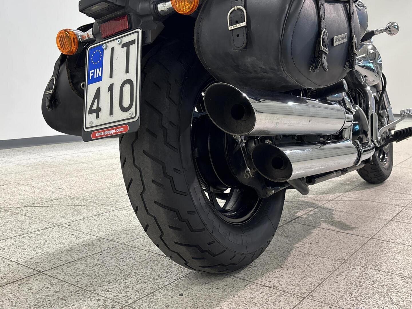 SUZUKI INTRUDER 2006