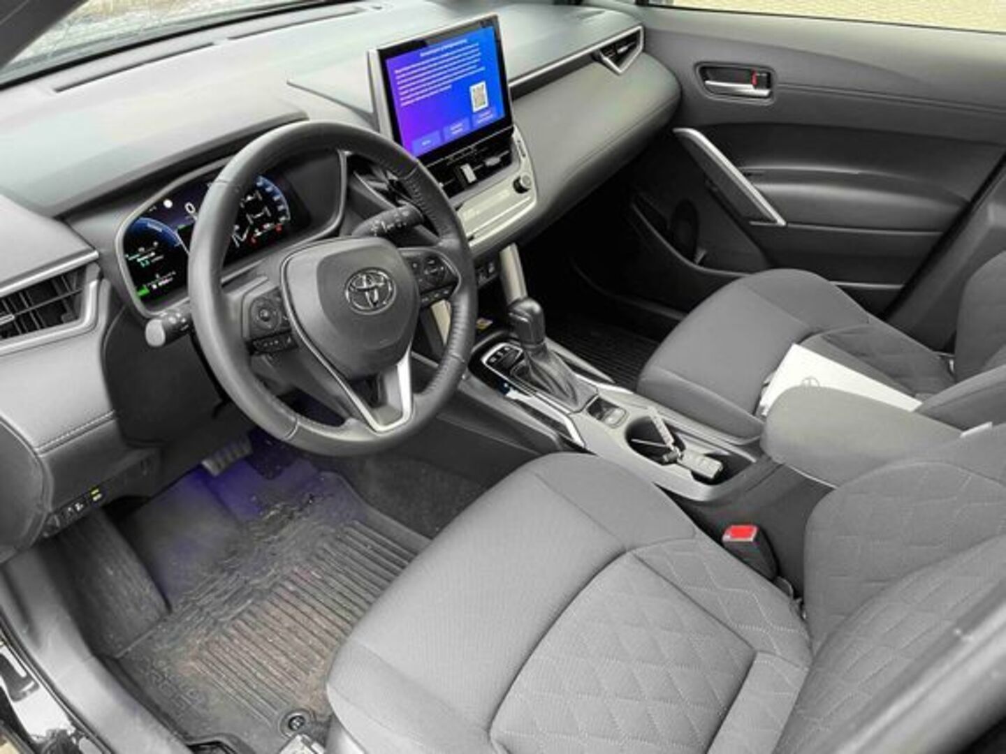 TOYOTA COROLLA CROSS 2024