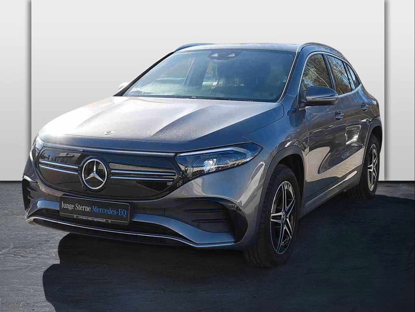 MERCEDES-BENZ EQA 2022