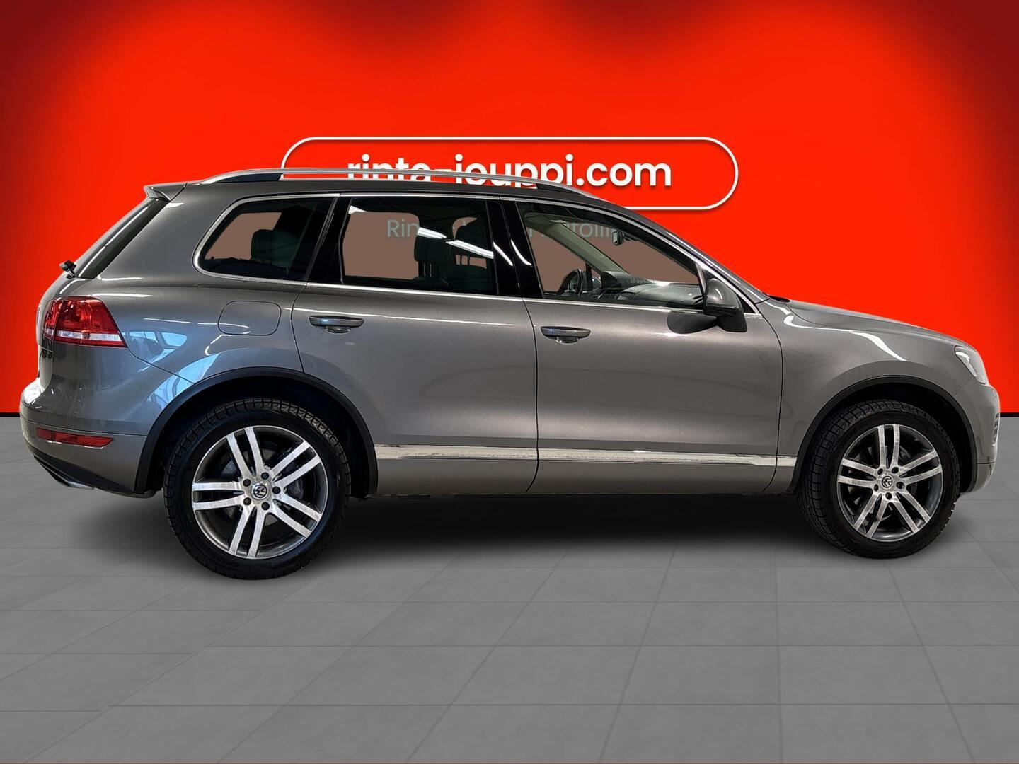 VOLKSWAGEN Touareg 2011