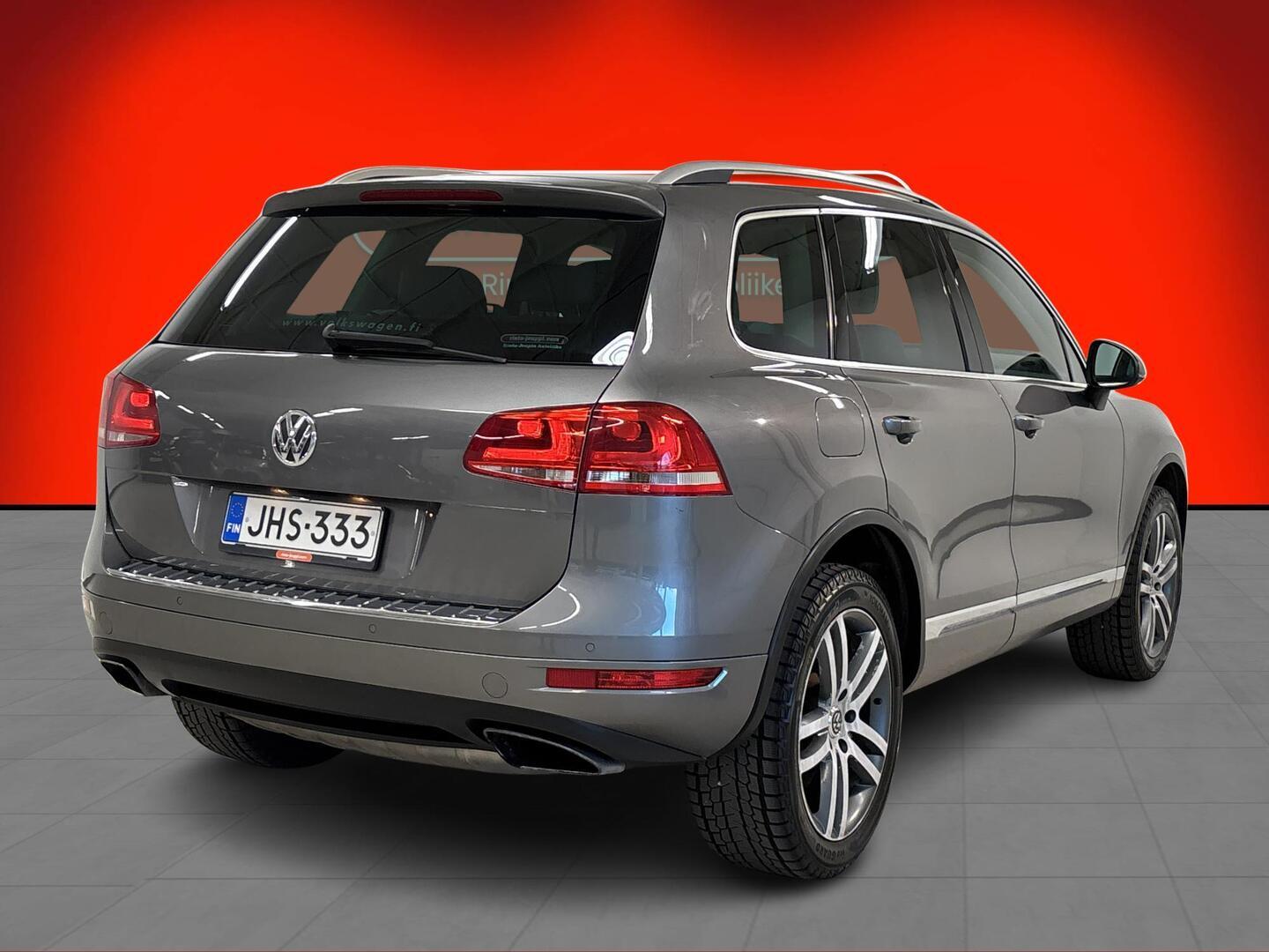 VOLKSWAGEN Touareg 2011
