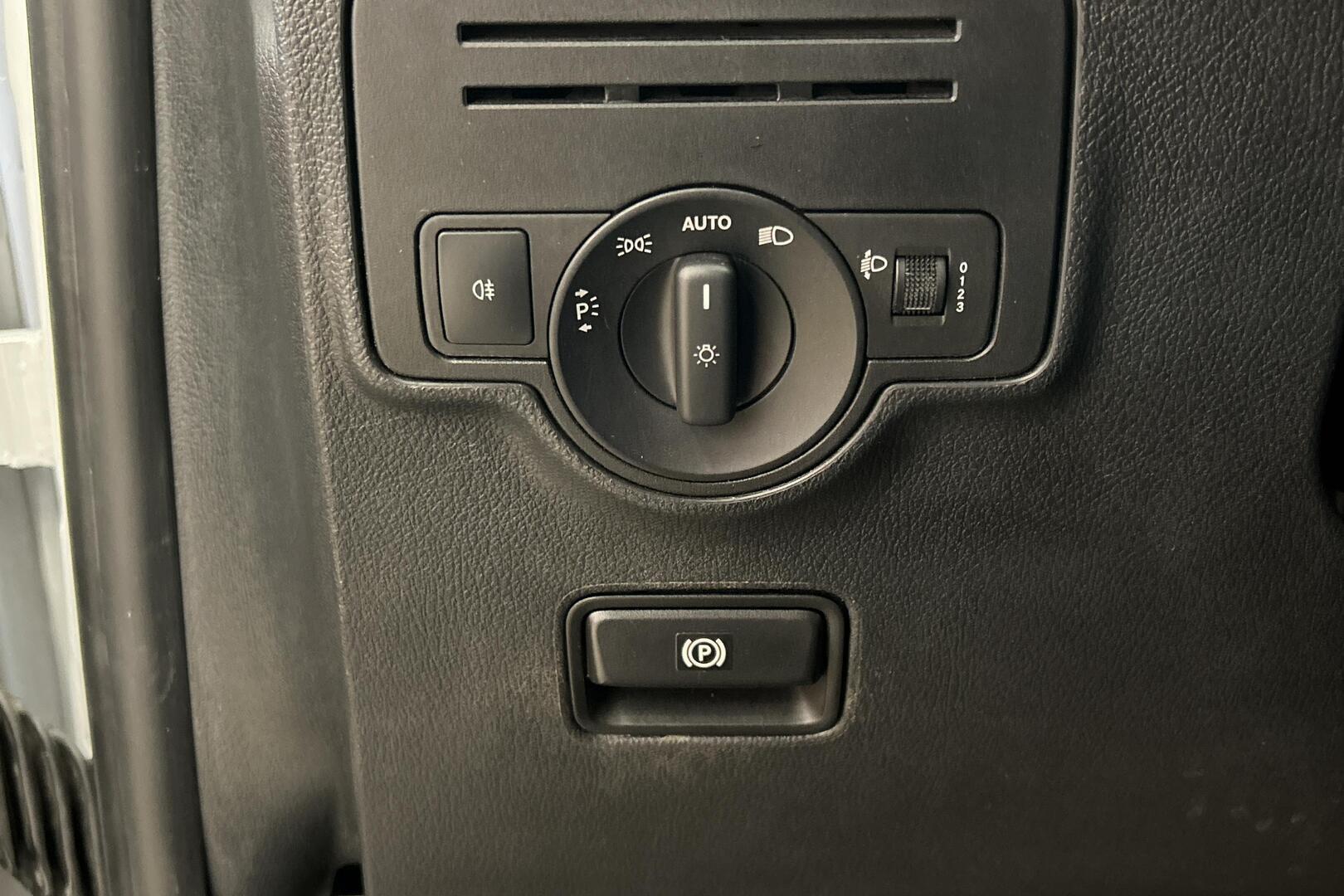 MERCEDES-BENZ Vito 2016