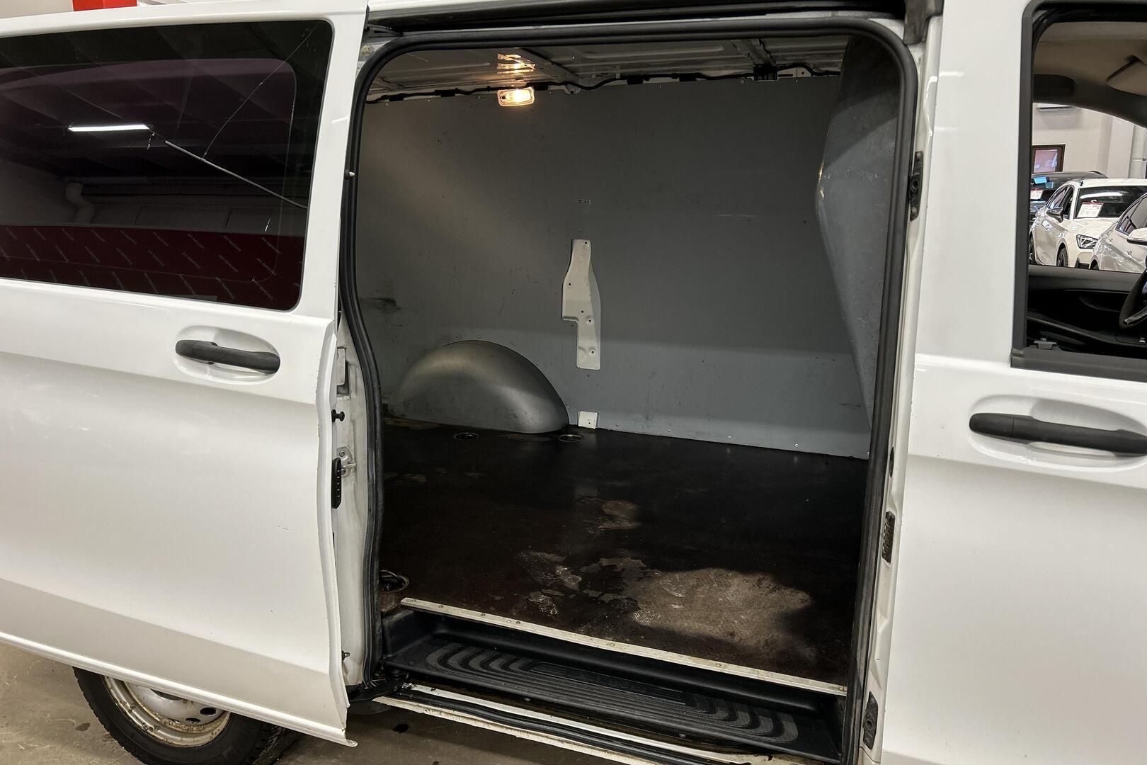 MERCEDES-BENZ Vito 2016