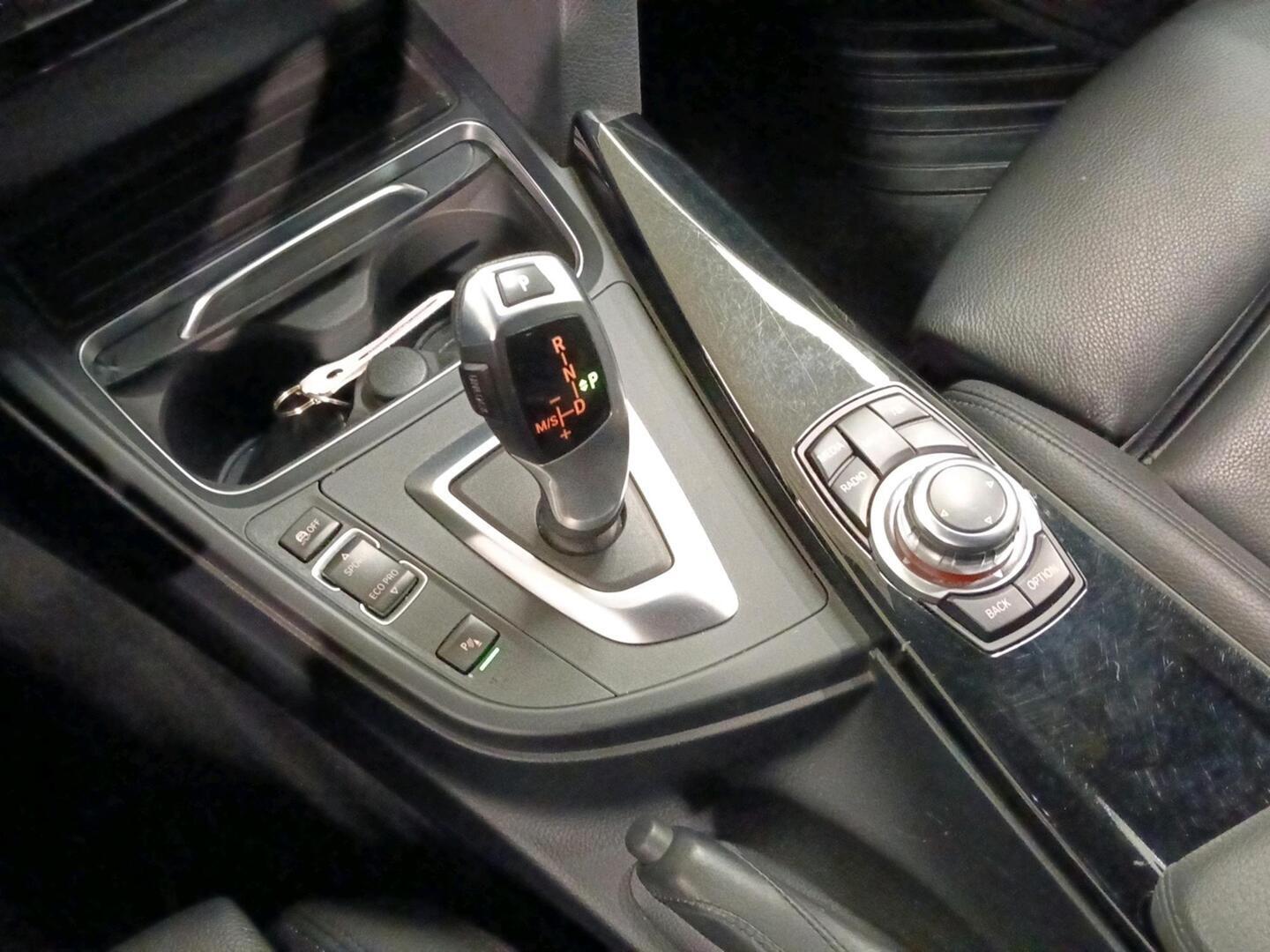 BMW 320 2018