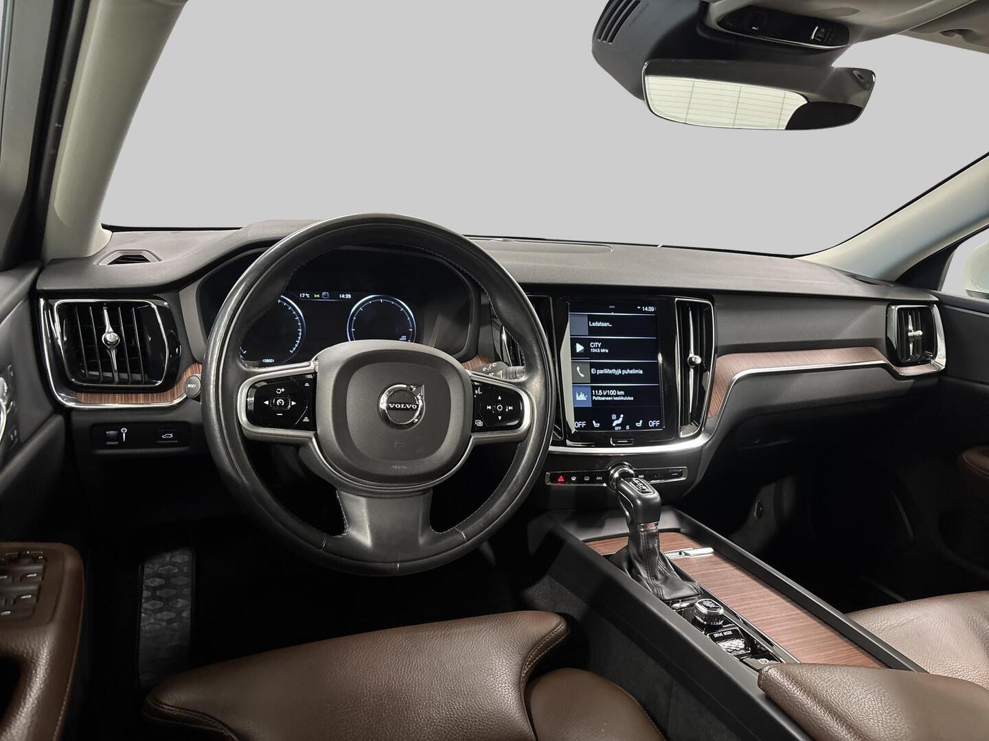 VOLVO V60 2019