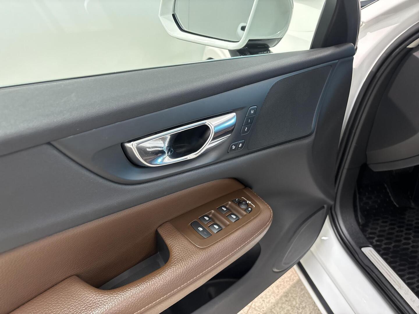 VOLVO V60 2019