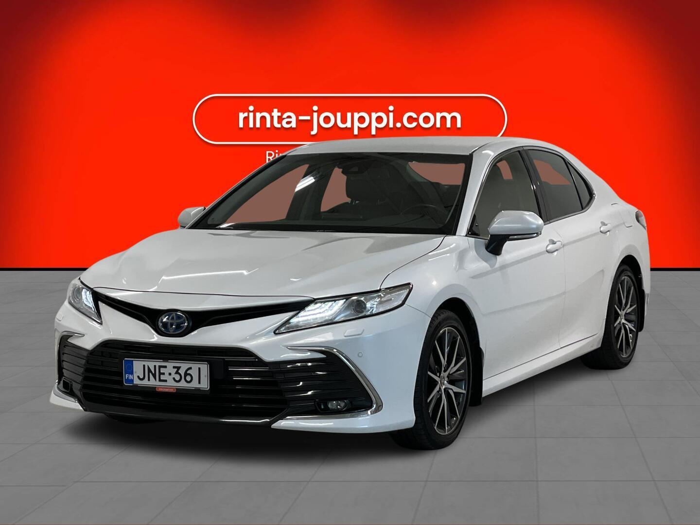 TOYOTA CAMRY 2023