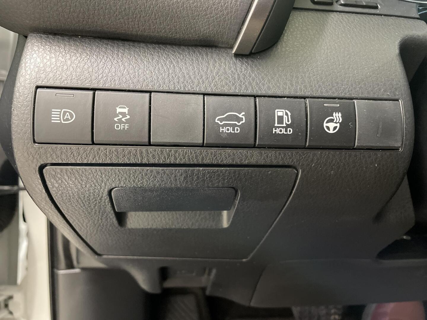 TOYOTA CAMRY 2023