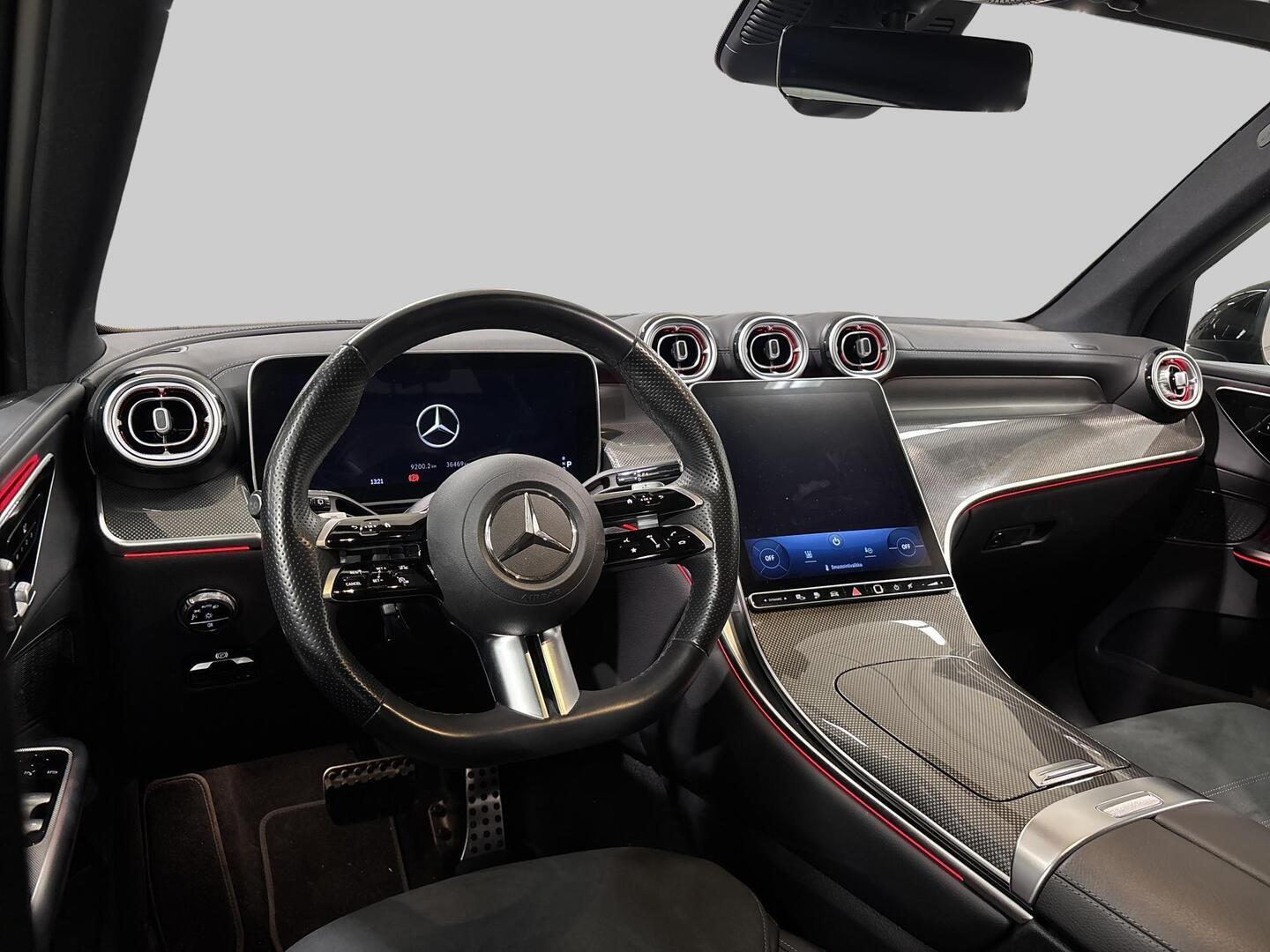 MERCEDES-BENZ GLC 2024