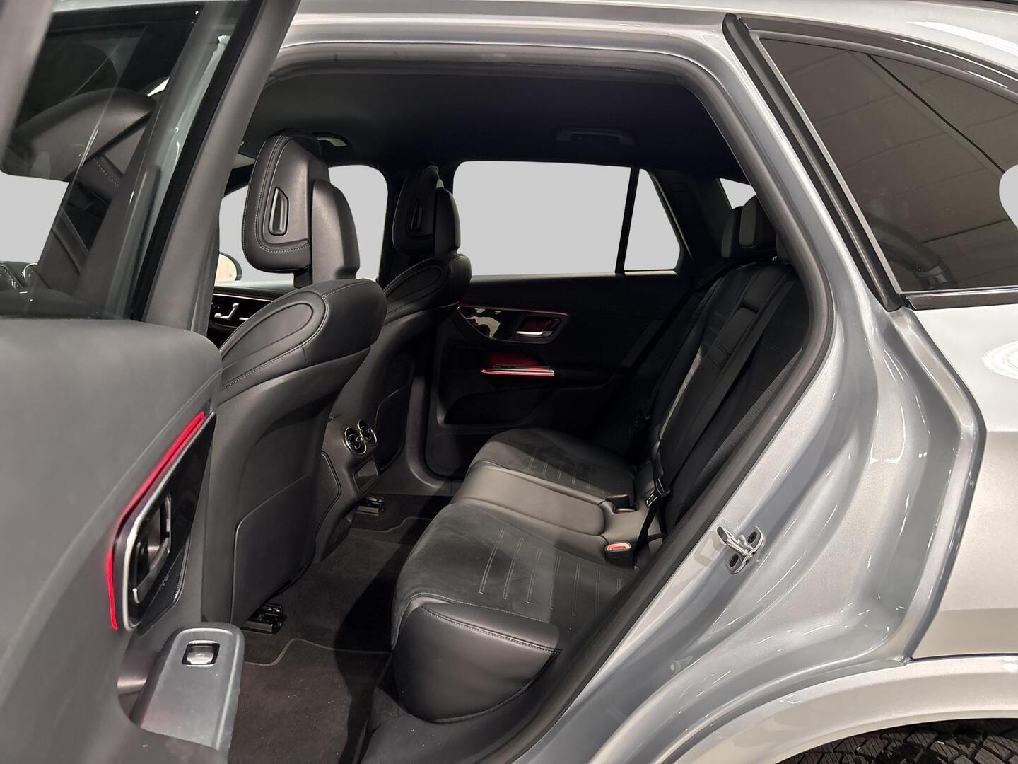 MERCEDES-BENZ GLC 2024