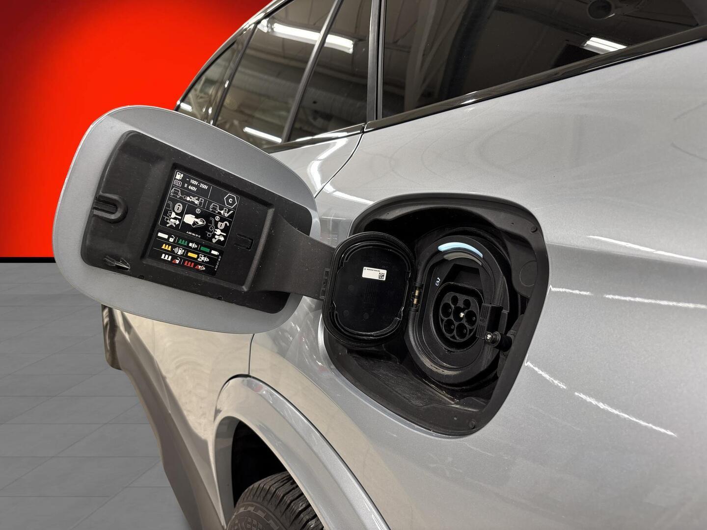 MERCEDES-BENZ GLC 2024