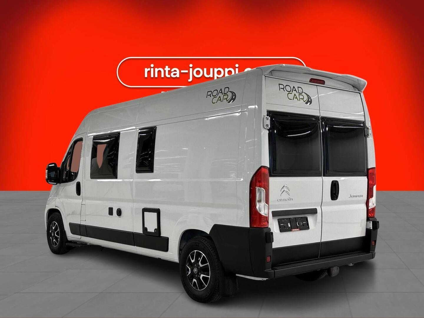 ROADCAR VAN R 600 2024