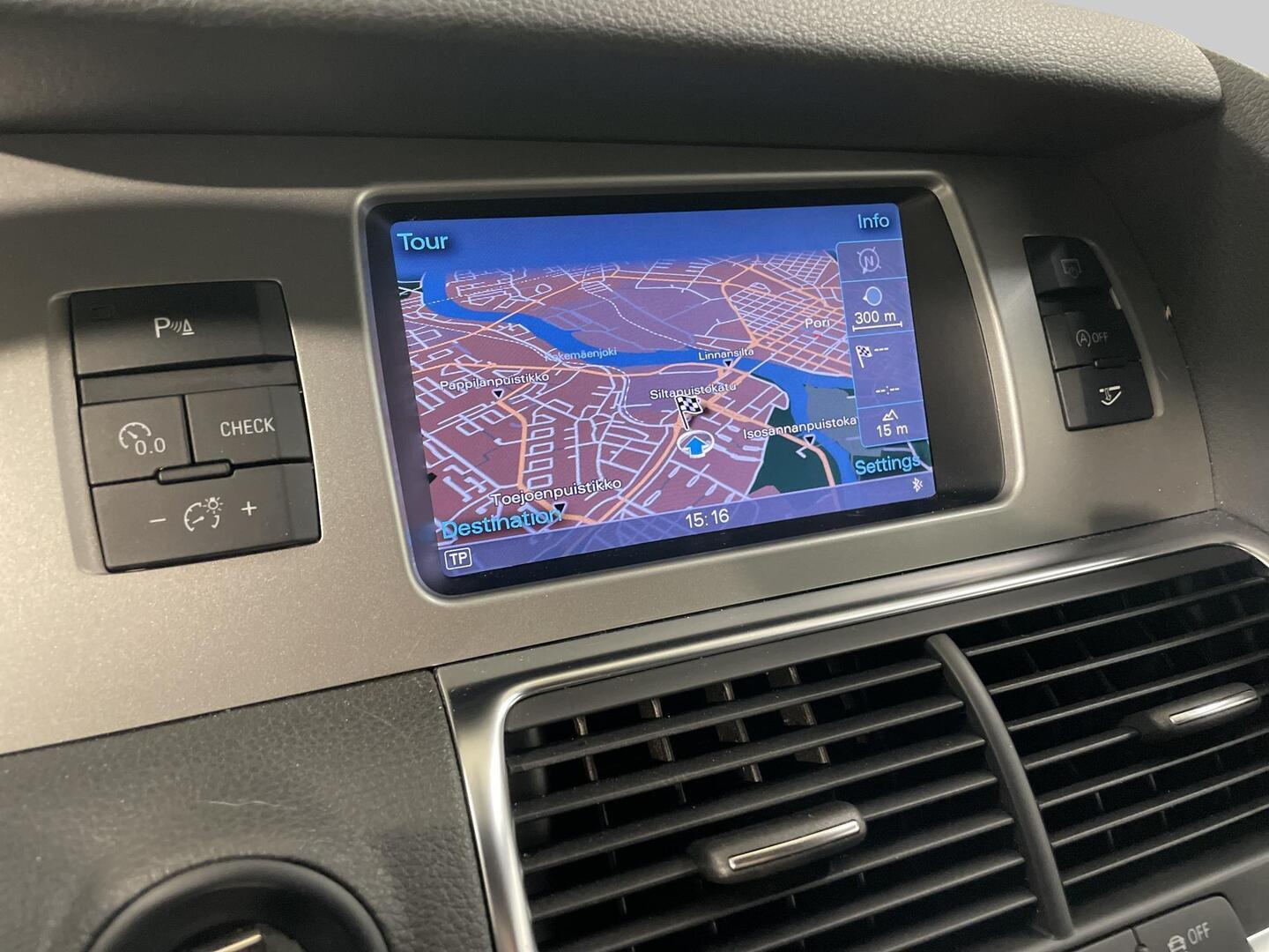 AUDI Q7 2012