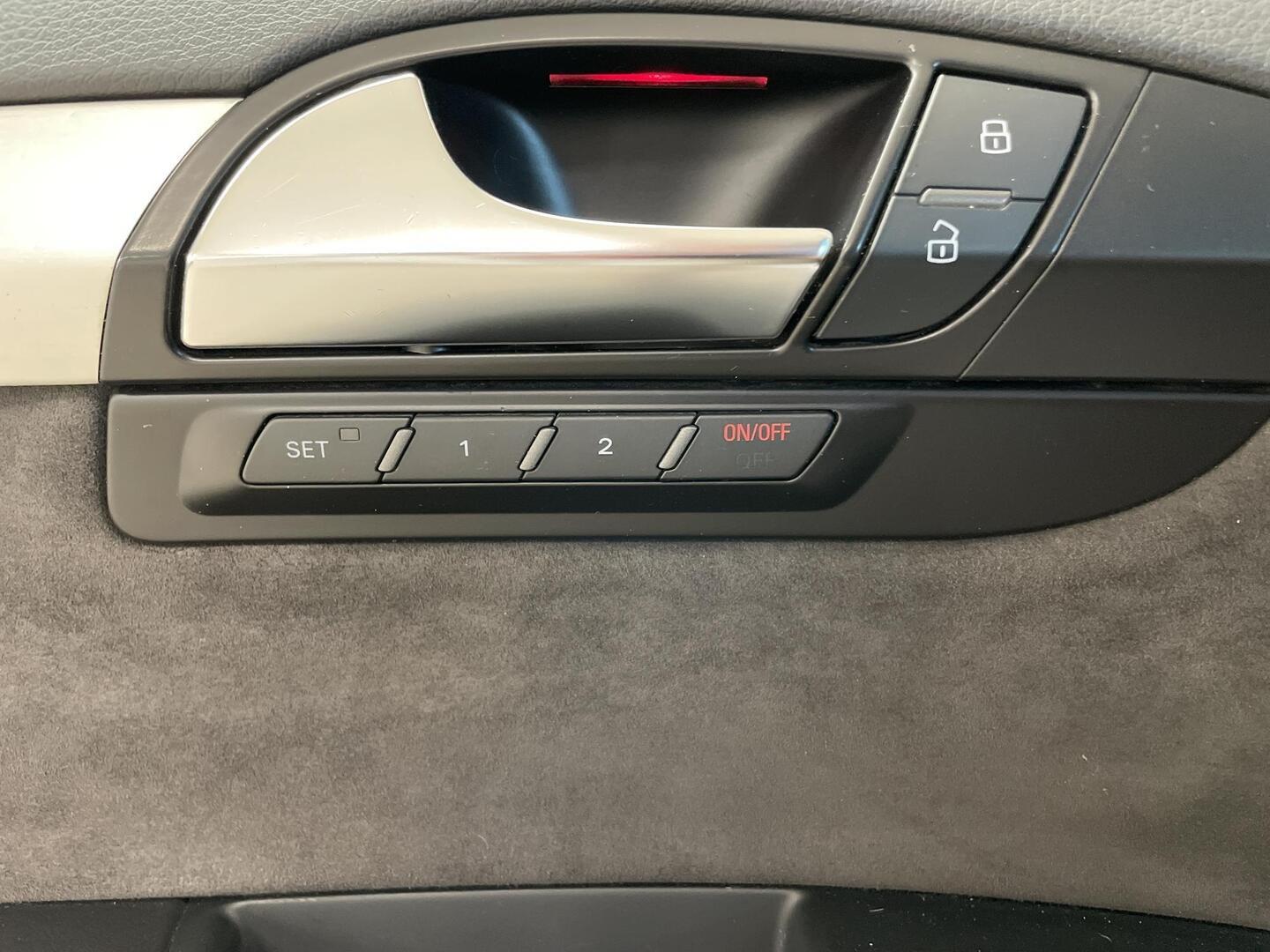 AUDI Q7 2012