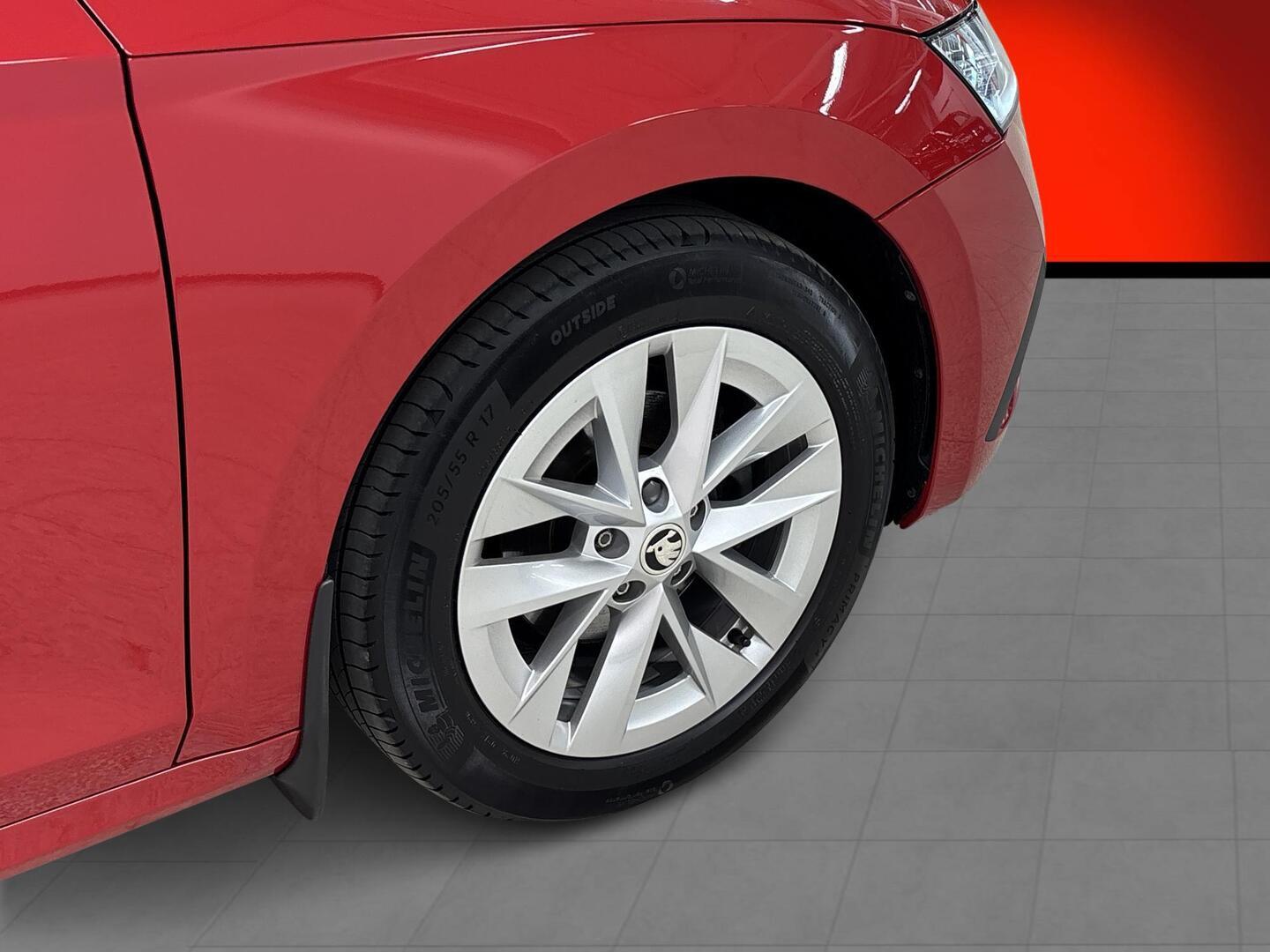 SKODA OCTAVIA 2021