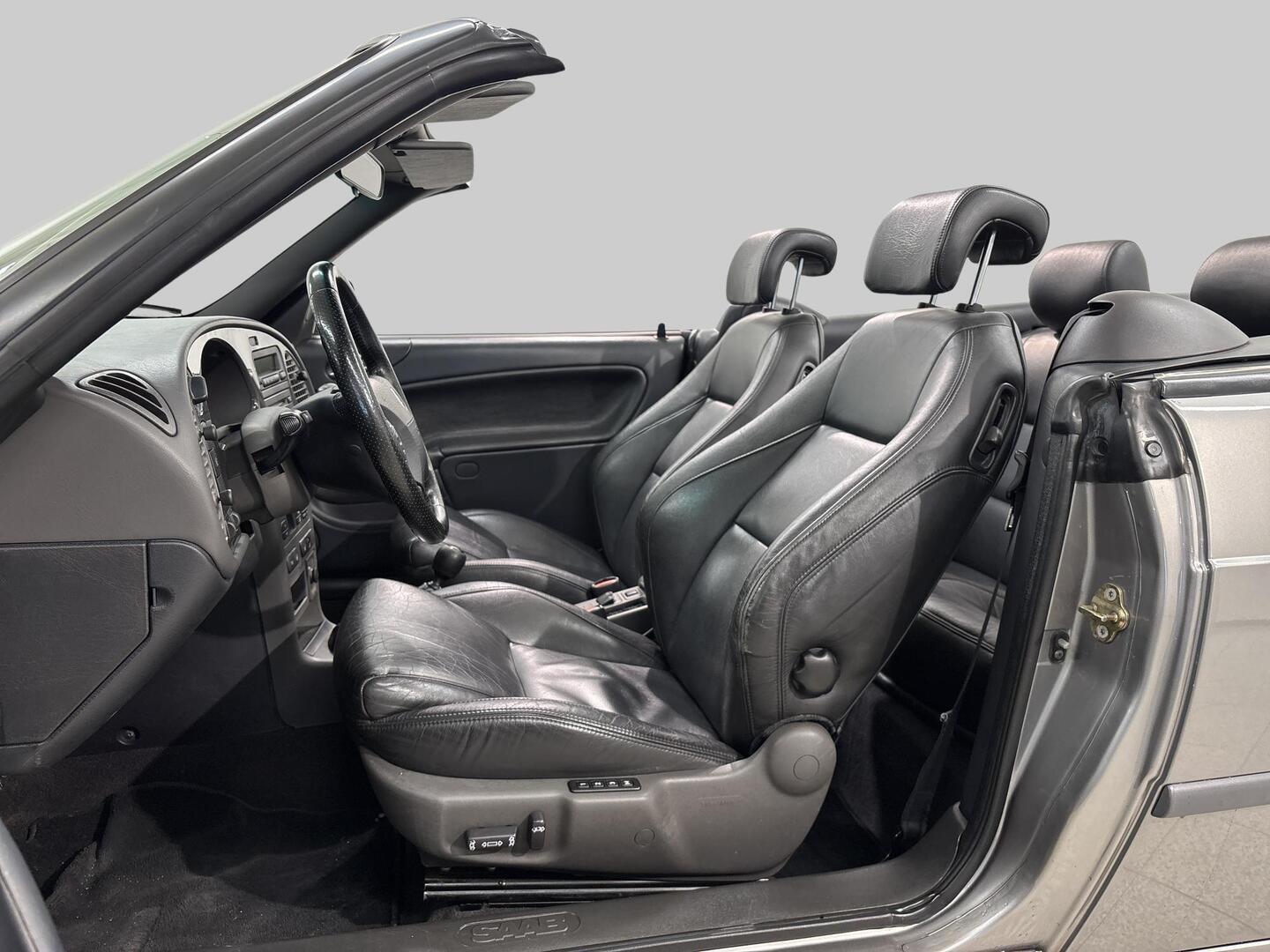 SAAB 9-3 2001
