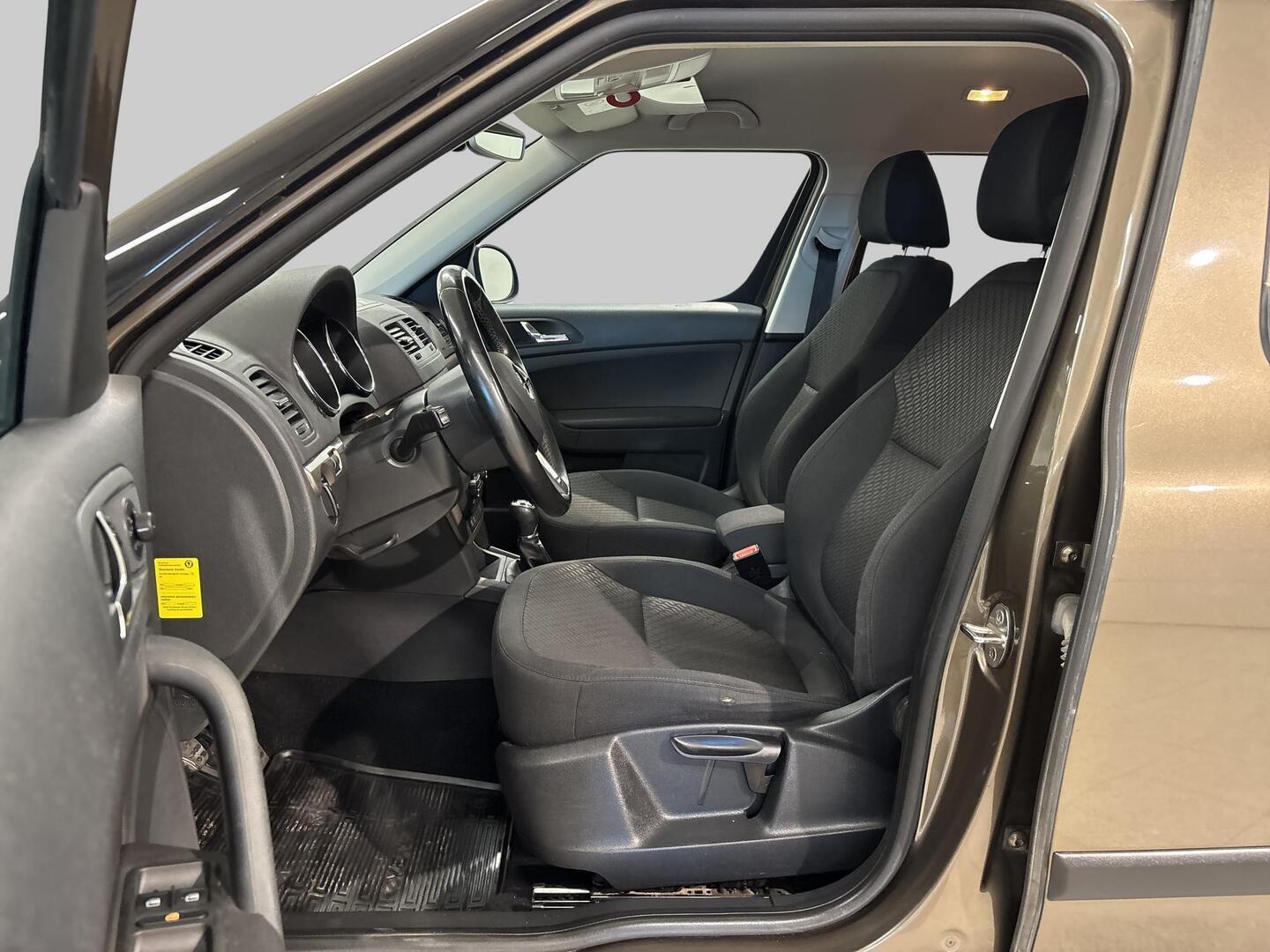 SKODA Yeti 2016