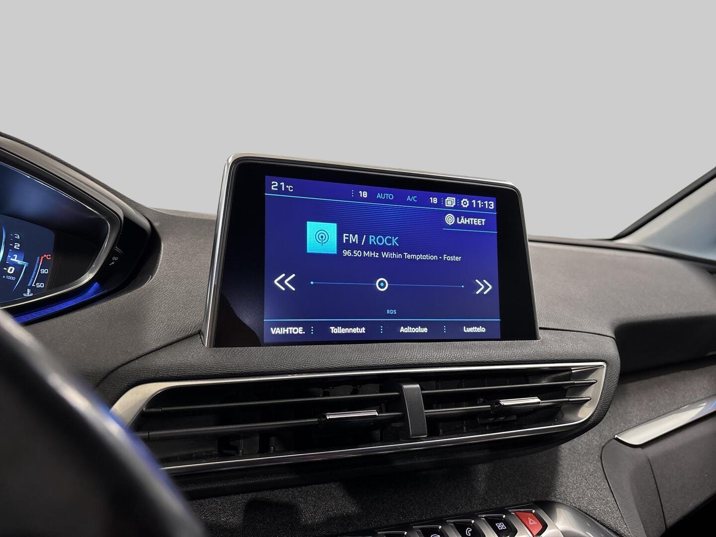 PEUGEOT 5008 2018