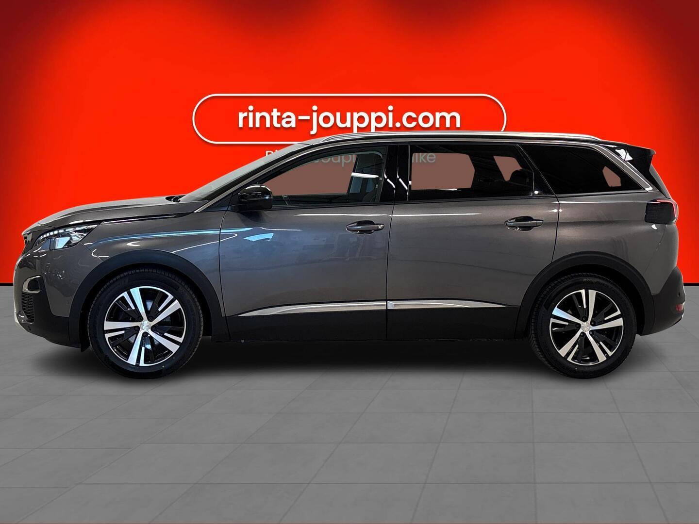 PEUGEOT 5008 2018