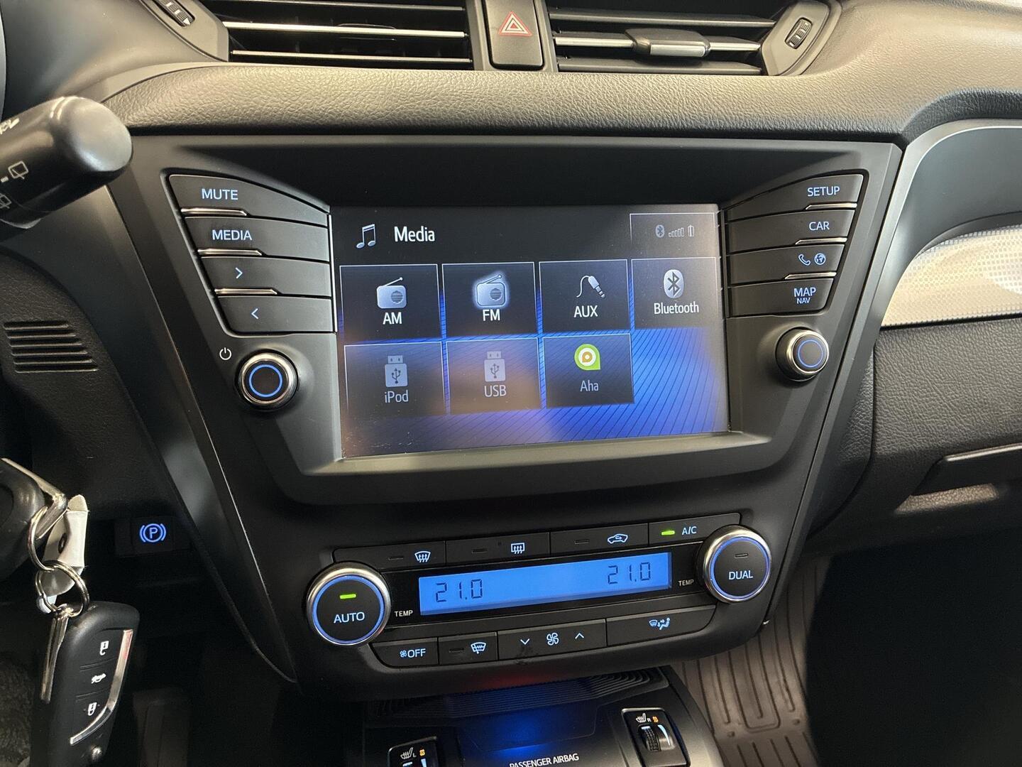 TOYOTA Avensis 2018