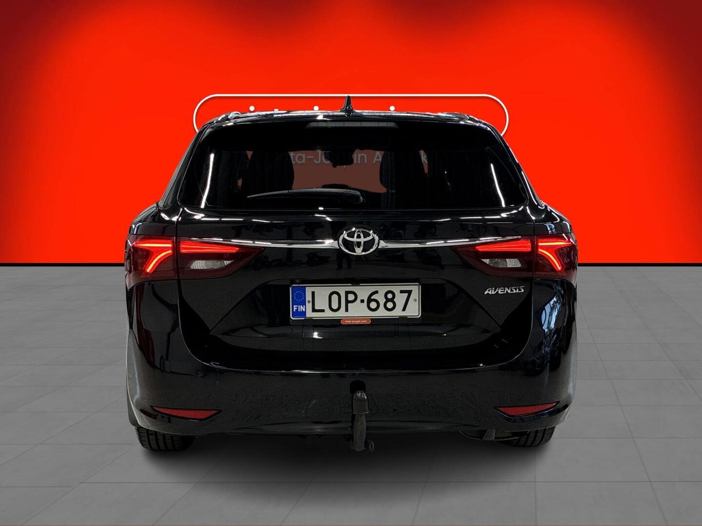 TOYOTA Avensis 2018