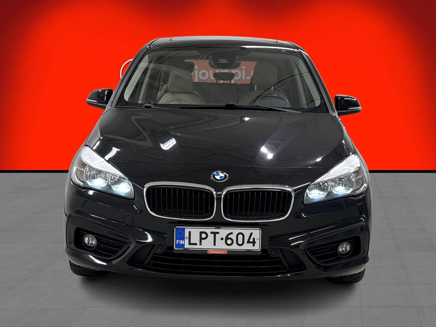 BMW 216 2016
