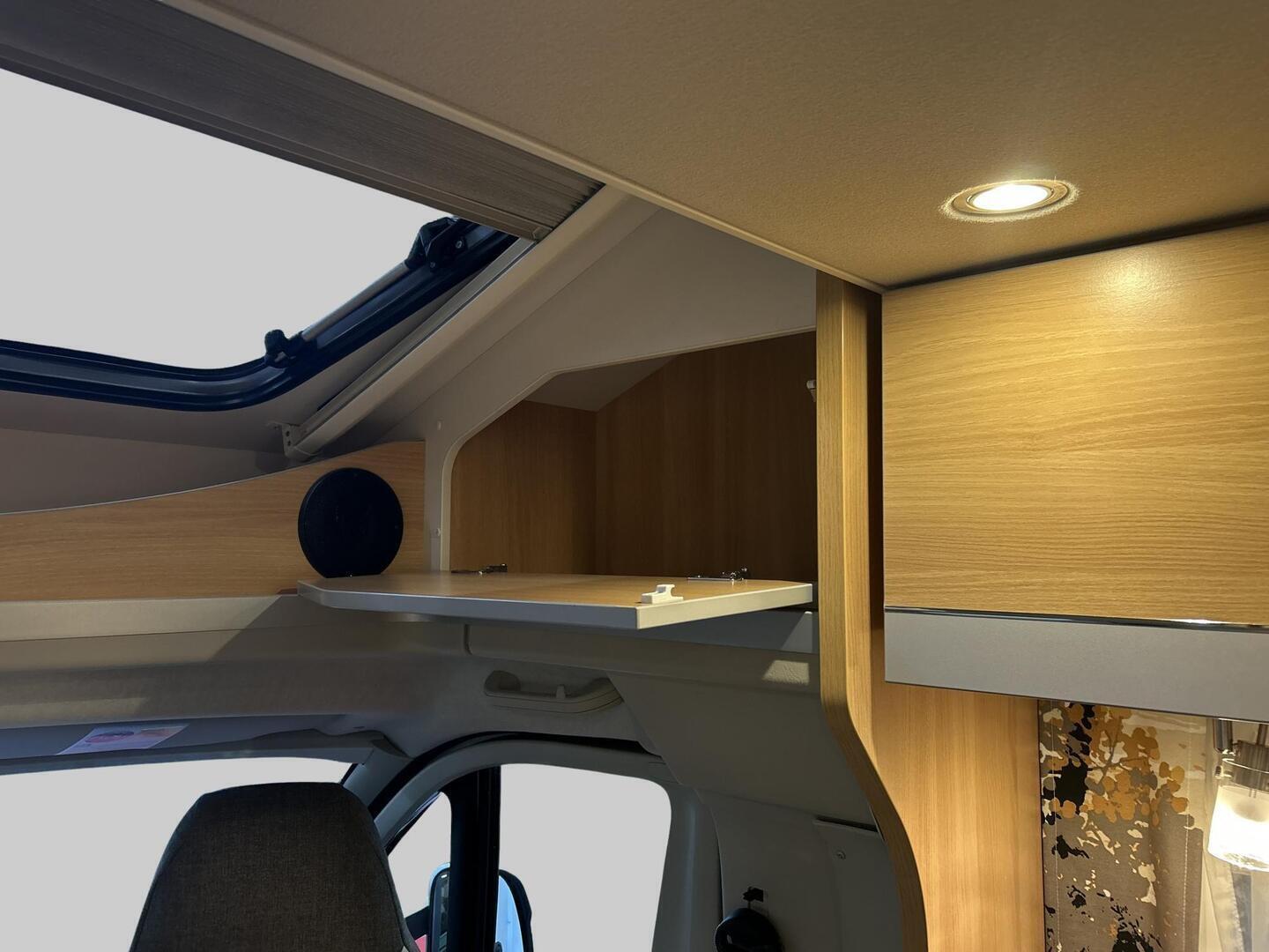 DETHLEFFS GLOBE4 T 7151 4 2015