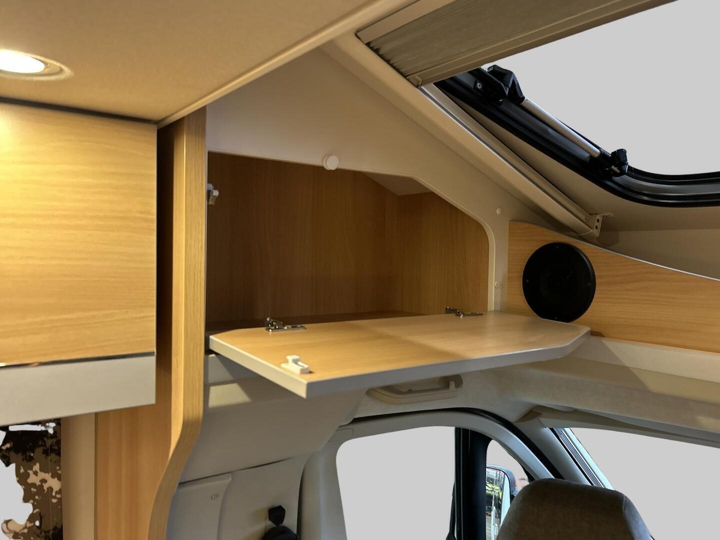 DETHLEFFS GLOBE4 T 7151 4 2015