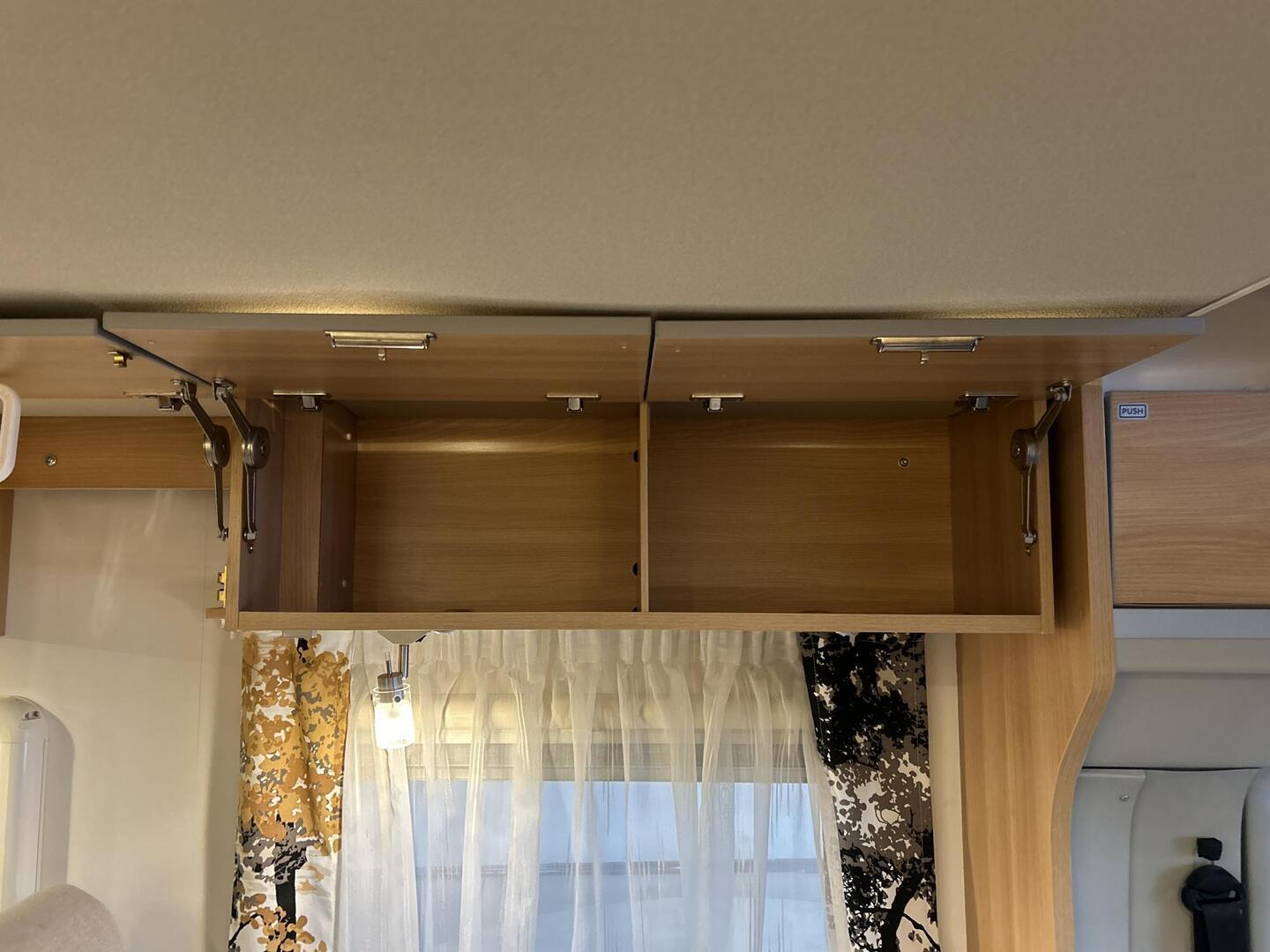 DETHLEFFS GLOBE4 T 7151 4 2015